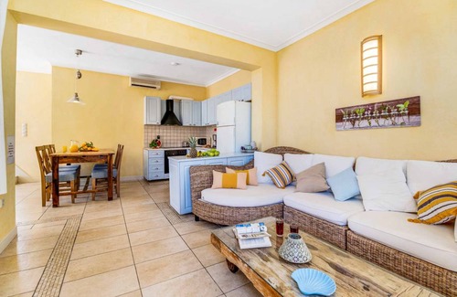 Sivota Villa | 160 m² Villa ∙ 3 bedrooms ∙ 6 guests