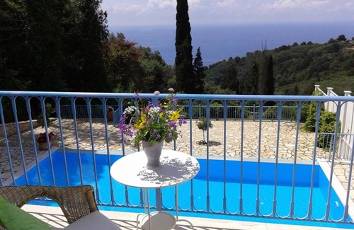 Pelekas Villa | 160 m² Villa ∙ 3 bedrooms ∙ 8 guests