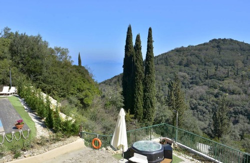 Makrata Villa | 160 m² Villa ∙ 4 bedrooms ∙ 8 guests