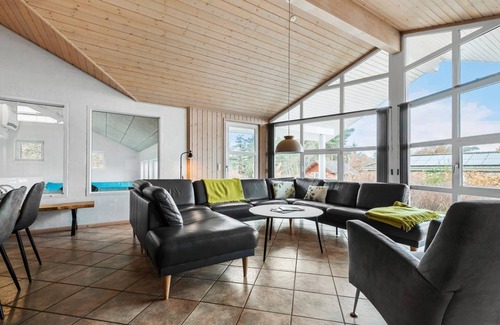 Fjellerup Strand House | 163 m² House ∙ 4 bedrooms ∙ 11 guests