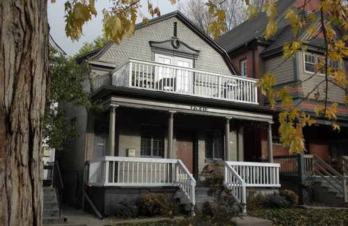 City Park West Apartment | 1640 Franklin Spacious, Clean, Comfort Quiet Neighborhd, Walk/Bike dwntwn