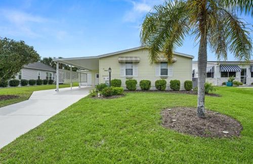 The Villages House | 1640 Z1 VILLAGE OF COUNTRY CLUB HILLS by REMAX Premier