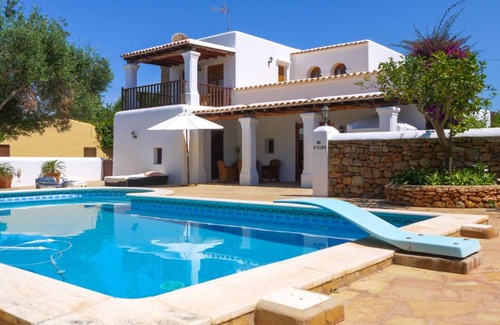 Sant Carles de Peralta Cottage | 165 m² Cabin ∙ 3 bedrooms ∙ 8 guests