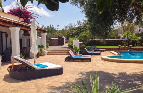 Sant Carles de Peralta Cottage | 165 m² Cabin ∙ 3 bedrooms ∙ 8 guests
