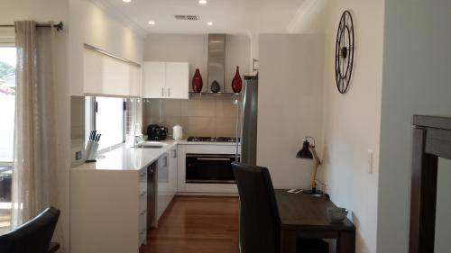 Busselton House | 165 m² House ∙ 3 bedrooms ∙ 6 guests