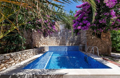 Sutivan House | 165 m² House ∙ 3 bedrooms ∙ 6 guests