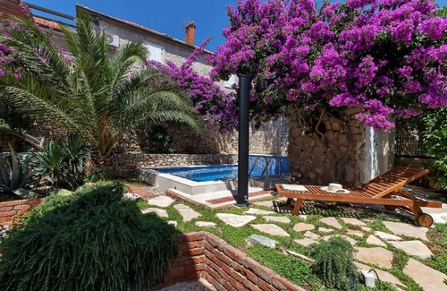 Sutivan House | 165 m² House ∙ 3 bedrooms ∙ 6 guests