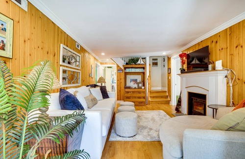 Dewey Beach Cottage | 167 m² Cabin ∙ 5 bedrooms ∙ 10 guests