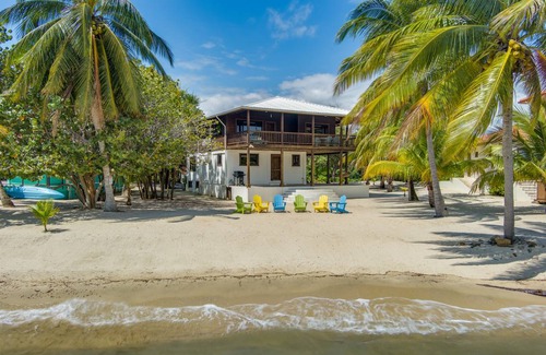 Placencia House | 167 m² House ∙ 3 bedrooms ∙ 8 guests