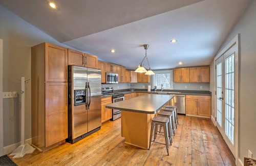 Warrensburg House | 167 m² House ∙ 4 bedrooms ∙ 10 guests
