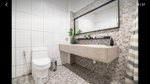 Khlong Ton Sai Apartment | 168 House 3B Near BTS iconsiam