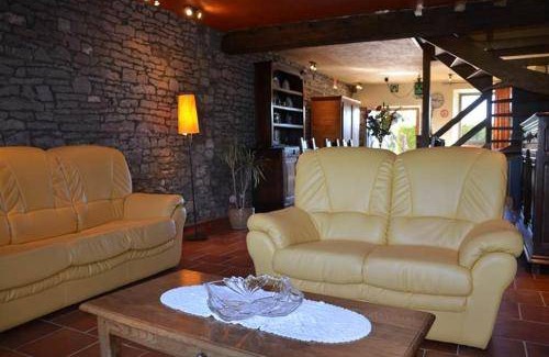 Robechies House | 169 m² House ∙ 5 bedrooms ∙ 12 guests