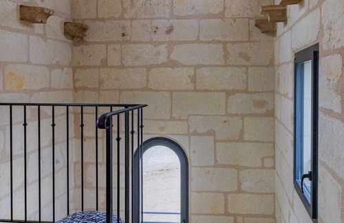 Vivy Cottage | 16th Century Cottage near Saumur