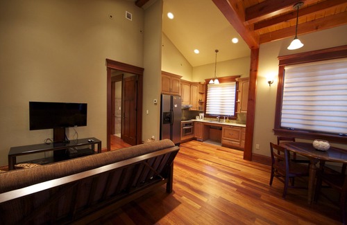 Smithfield House | 17,000 Square Feet of Luxury Space. Smithfield Canyon Home Has It All.