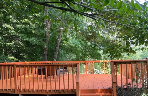 Rowland Villa | 17 Acres of Rustic River Villa - Ski and FlyFishing Heaven for 22 Guests