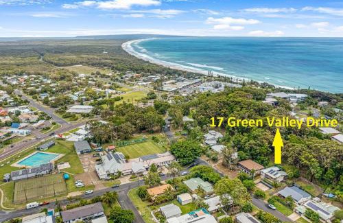 Rainbow Beach House | 17 Green Valley Drive Rainbow Beach