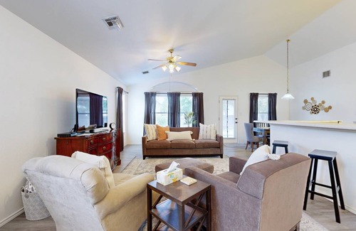 Cambridge Heights House | 170 m² House ∙ 4 bedrooms ∙ 8 guests