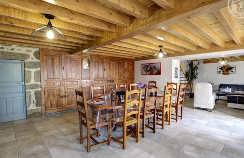 Chalmazel-Jeansagniere Cottage | 172 m² Cabin ∙ 5 bedrooms ∙ 12 guests