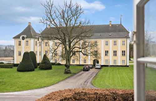 Naestved House | 175 m² House ∙ 5 bedrooms ∙ 15 guests