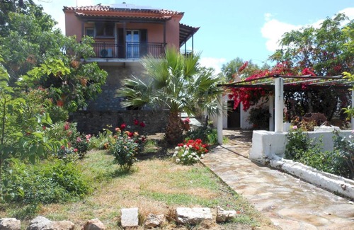 Leonidio House | 175 m² House ∙ 4 bedrooms ∙ 8 guests