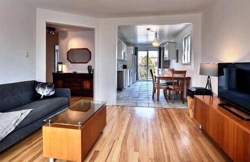 Longue-Pointe Apartment | #176 Large, Impeccable and Bright Apartment