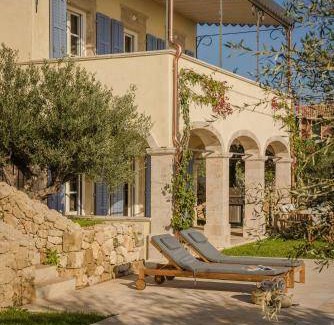 Mavrata Villa | 176 m² Villa ∙ 4 bedrooms ∙ 8 guests