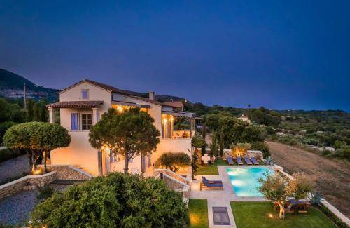 Mavrata Villa | 176 m² Villa ∙ 4 bedrooms ∙ 8 guests