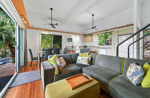 Seventeen Seventy House | 1770 Horizons holiday house - pet friendly home in 1770