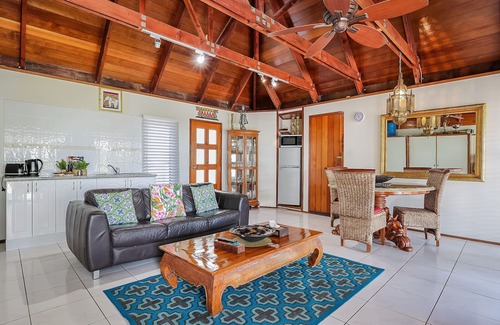 Seventeen Seventy Hotel | 1770 Sovereign Lodge Resort