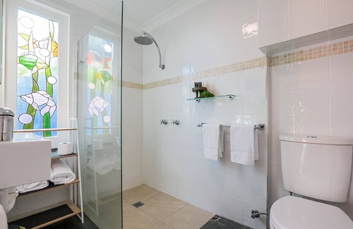 Seventeen Seventy Hotel | 1770 Sovereign Lodge Resort