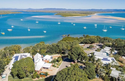 Seventeen Seventy Resort | 1770 Sovereign Lodge Retreat