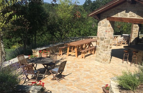 Citta di Castello Villa | 17th Century villa with six beds and baths, pool & complete privacy