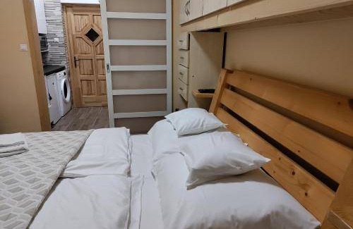 Kaposvar Apartment | 18 m² Apartment ∙ 1 bedroom ∙ 2 guests