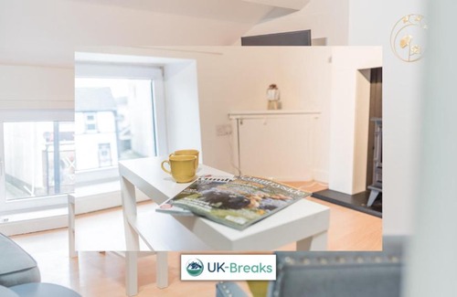 Egremont Apartment | 18 Main Street