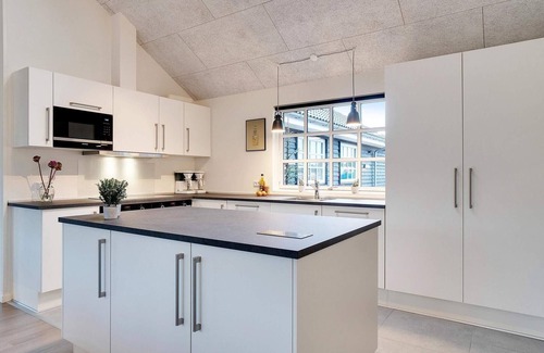 Houstrup House | 18 person holiday home in Nørre Nebel