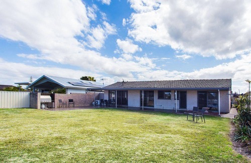 Tuncurry House | 18 Rest Point Parade, A Beautiful Waterfront Family Friendly Home!