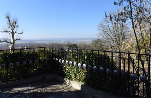 Neauphle-le-Chateau House | 18 th century post relay