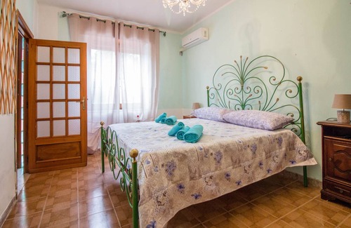 Ploaghe Apartment | 180 m² Apartment ∙ 3 bedrooms ∙ 8 guests