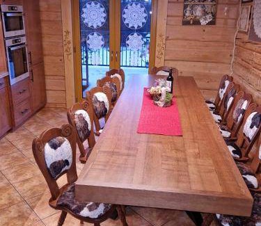 Istebna House | 180 m² Farmhouse ∙ 5 bedrooms ∙ 15 guests
