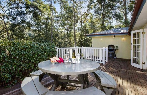 Kurrajong Heights House | 180 m² House ∙ 3 bedrooms ∙ 6 guests