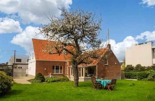 Merkem House | 180 m² House ∙ 2 bedrooms ∙ 4 guests