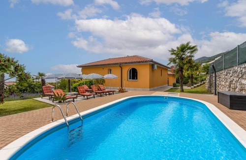 Opric House | 180 m² House ∙ 3 bedrooms ∙ 6 guests