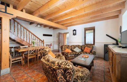 Pallide House | 180 m² House ∙ 5 bedrooms ∙ 10 guests