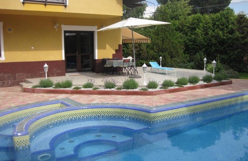 Zamardi House | 180 m² House ∙ 6 bedrooms ∙ 21 guests