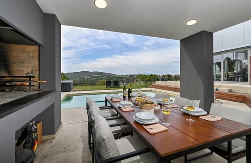 Gornji Kneginec House | 180 m² House ∙ 2 bedrooms ∙ 6 guests