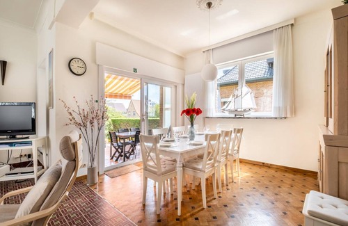Koksijde-Bad Villa | 180 m² Villa ∙ 4 bedrooms ∙ 9 guests
