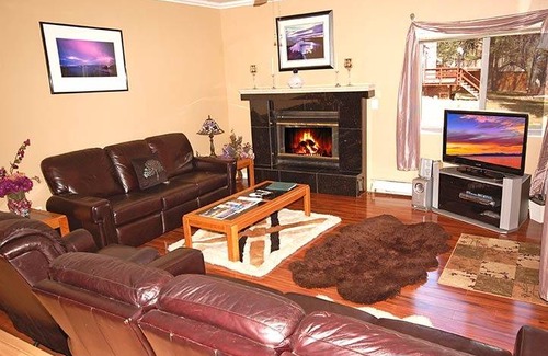Tahoe Island House | 181 m² House ∙ 5 bedrooms ∙ 12 guests