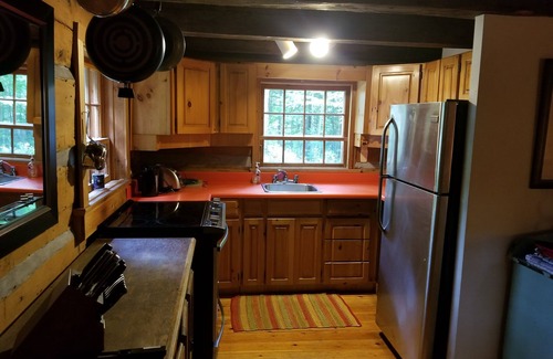 Durham Region Cabin | 1820 Log Cabin on Private 300 acres. Mtn biking, Hiking, x-country Skiing