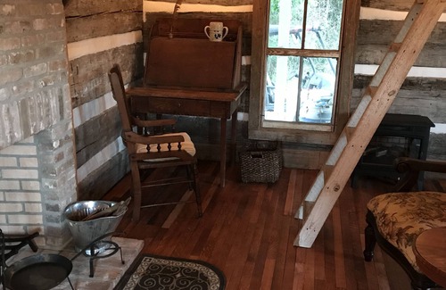 Kokomo House | 1830’s Log Cabin