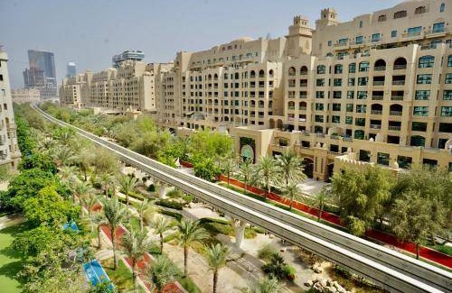 Palm Jumeirah Apartment | 185 m² Apartment ∙ 3 bedrooms ∙ 7 guests